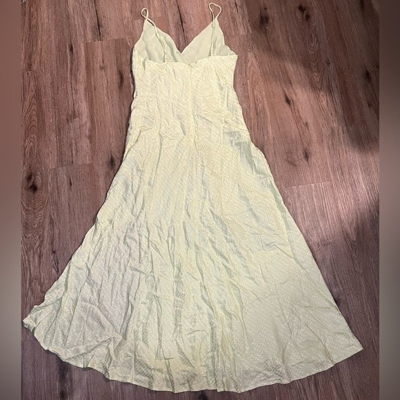 NWT ASTR The Label Bastille Midi Slip Dress Celery Green Size Medium Strapless - Picture 7 of 13